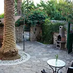 Cindro House Вилла *