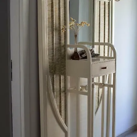فيلة Cindro House بودْسْتغانا