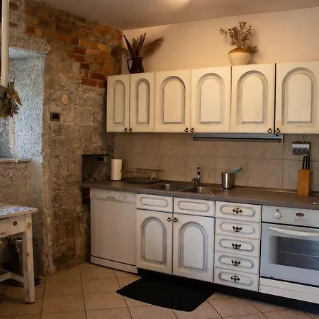 Cindro House Villa